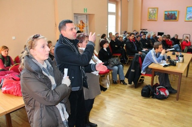 Mieszkańcy z Dobrej byli na każdej sesji, gdy tylko podejmowana była kwestia szkół w gminie.