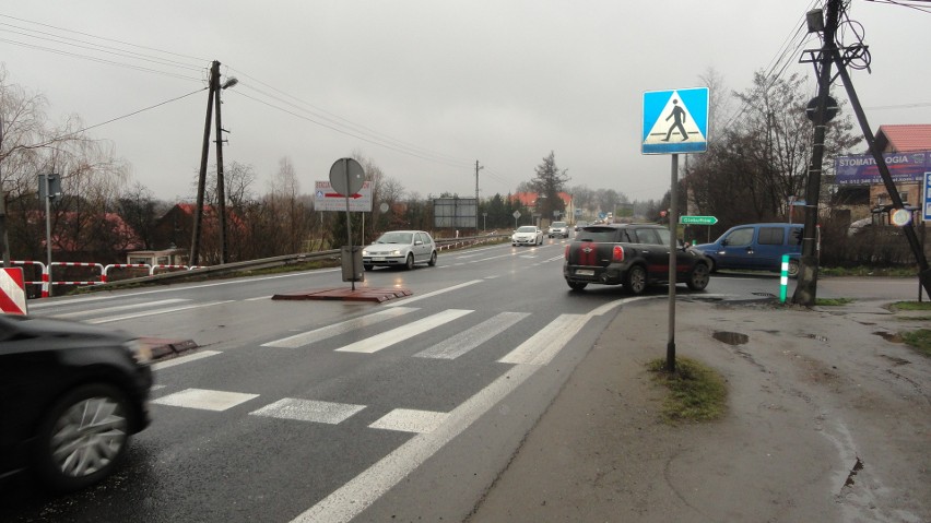 Krajówka do rozbudowy na odcinku Modlnica-Giebułtów. Będą dwa pasy ruchu i ronda