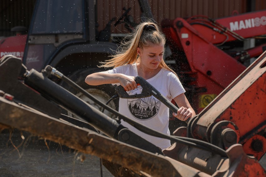 Rolnik szuka żony 9. Miłość Adrianny i Michała kwitnie. Zabierają głos w sprawie ciąży i zaręczyn