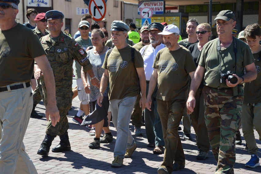 Kadrówka w Miechowie. Medale dla tych, którzy nie bali się pomagać [ZDJĘCIA, WIDEO]