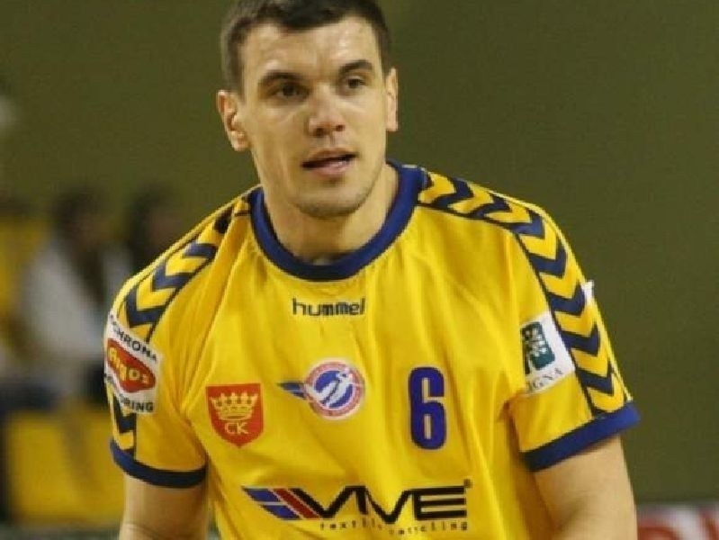 Michał Jurecki, były zawodnik Vive Kielce, zwrócił się w stronę kibiców i podziękował za wsparcie podczas całej kariery. Zobacz wideo