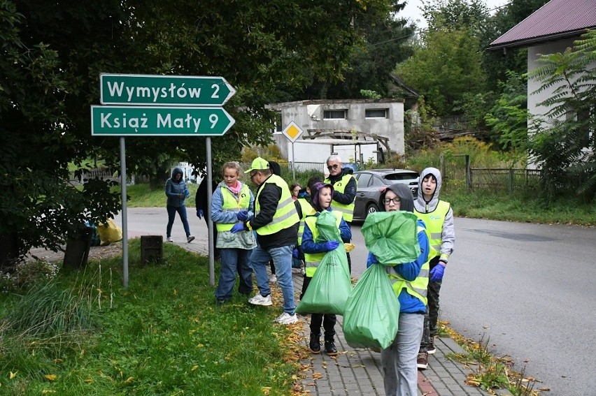 podczas 28. akcji "Sprzątania świata", zorganizowanej w...