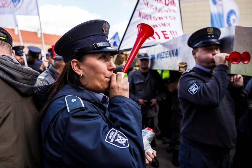 Policjanci protestują nieprzerwanie od lipca 2018 roku