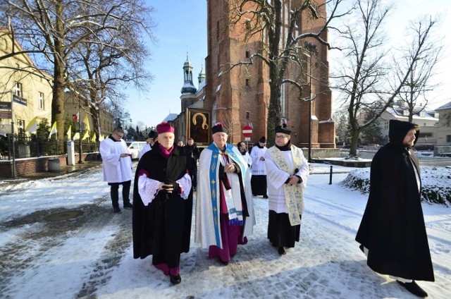 W sobotę, 8 stycznia, w Kościele Najświętszej Marii Panny (in summo) w Poznaniu rozpoczęły się uroczystości pożegnania obrazu Matki Boskiej Częstochowskiej w Archidiecezji Poznańskiej. Zobacz zdjęcia --->