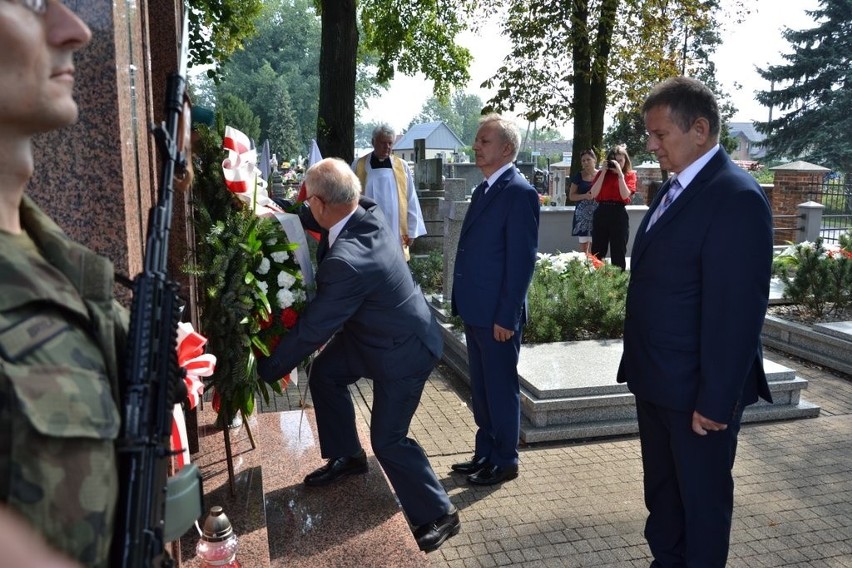 Chwała bohaterom. Radomyślanie oddali hołd żołnierzom poległym we wrześniu 1939 roku