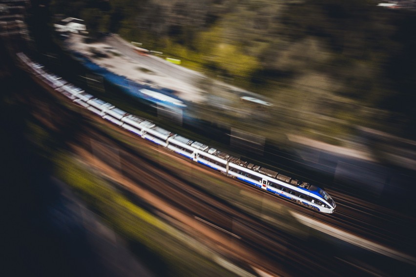 Ponad 20 mln pasażerów przez 3 wakacyjne miesiące. Dzienny rekord to ponad ćwierć mln podróżnych. PKP Intercity podsumowały sezon