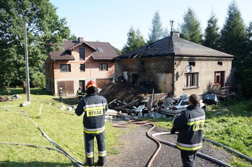 Wybuch w Wilamowicach WIDEO Wybuchł gaz. Część domu zawalona