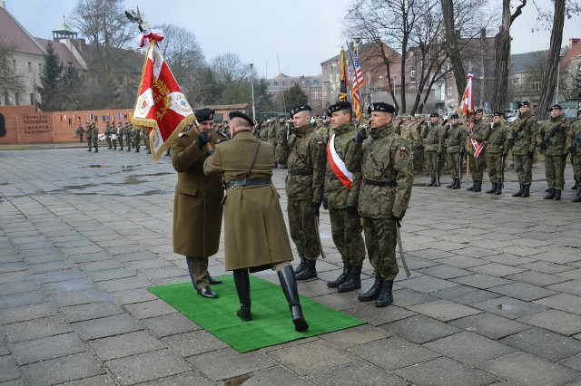 Przekazanie dowództwa 11 LDKP odbyło się w piątek, 17 lutego, w Żaganiu.