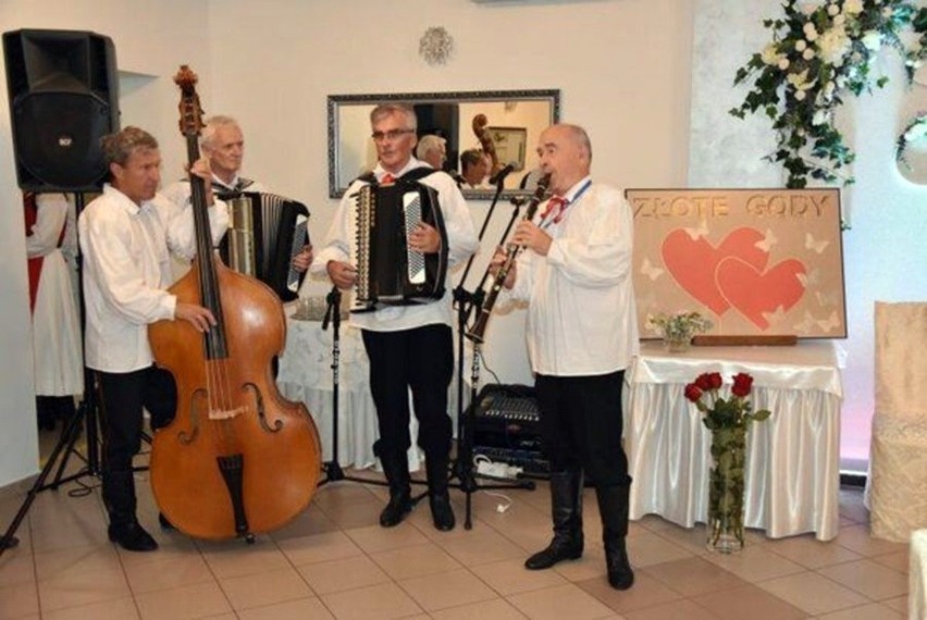 Złote gody w gminie Głusk. Ponad 30 małżeństw odnowiło przysięgę i zostało uhonorowanych przez prezydenta. Zobacz zdjęcia