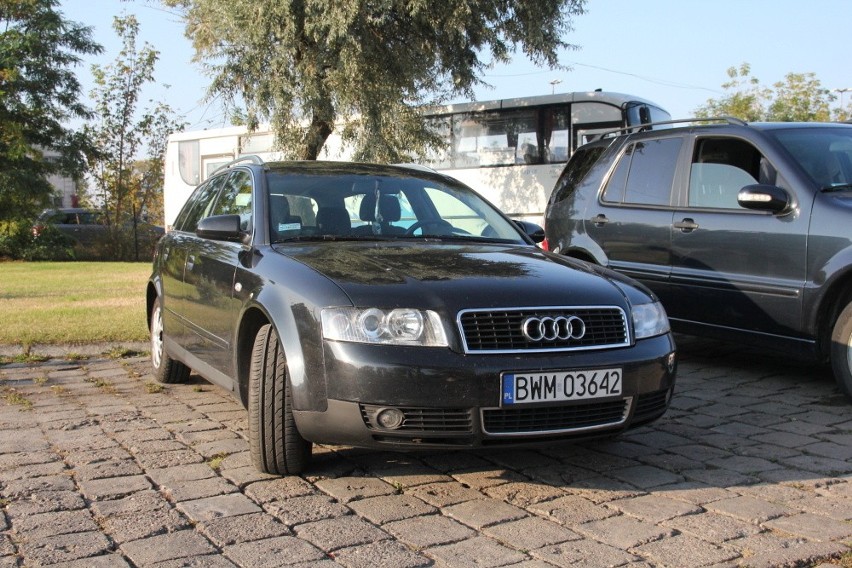 Audi A4, 2002 r., 2,0 + gaz, ABS, centralny zamek,...