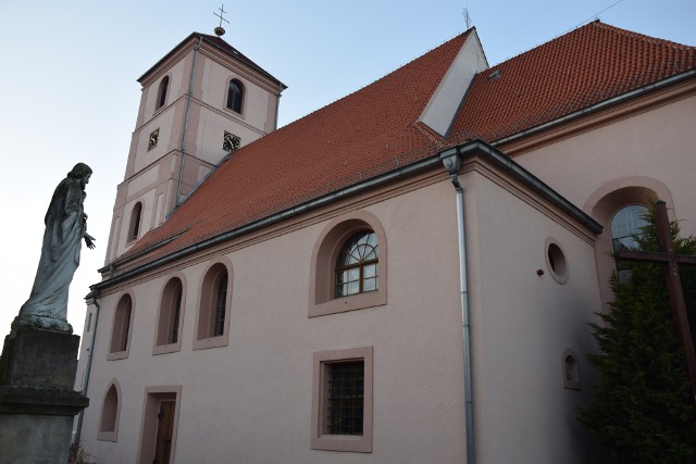 Pierwsi pątnicy w ubiegłym roku przyszli do kościoła w Otyniu około 6 rano, ostatni ok. godz. 10.00