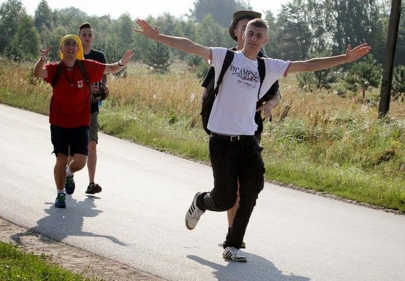 Lubelscy pielgrzymi dotarli do Dymin. Do Jasnej Góry mają około 130 km (ZDJĘCIA)