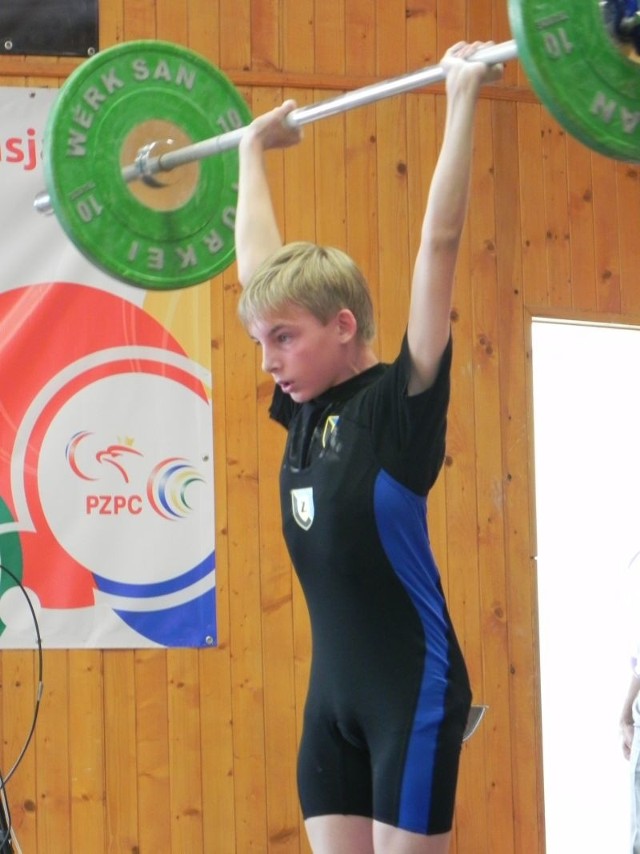 Dominik Suska z Zawiszy rywalizował w grupie 13-latków. Jemu najbardziej zależało na ćwiczeniach technicznych i siłowych