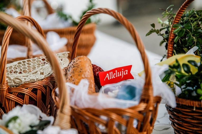 Święcenie pokarmów w trójmiejskich kościołach. Wielka Sobota w gdańskich świątyniach 31.03 [zdjęcia]