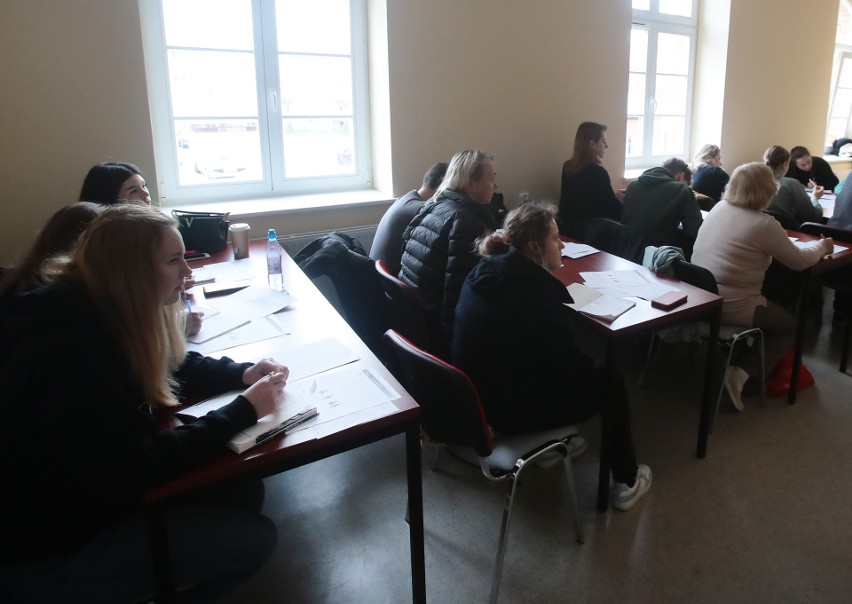 Na Uniwersytecie Szczecińskim rozpoczęły się kursy języka polskiego dla Ukraińców. Przyciągnęły setki chętnych 