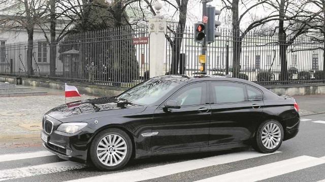 Prezydencka limuzyna zostanie zbadana w policyjnym laboratorium