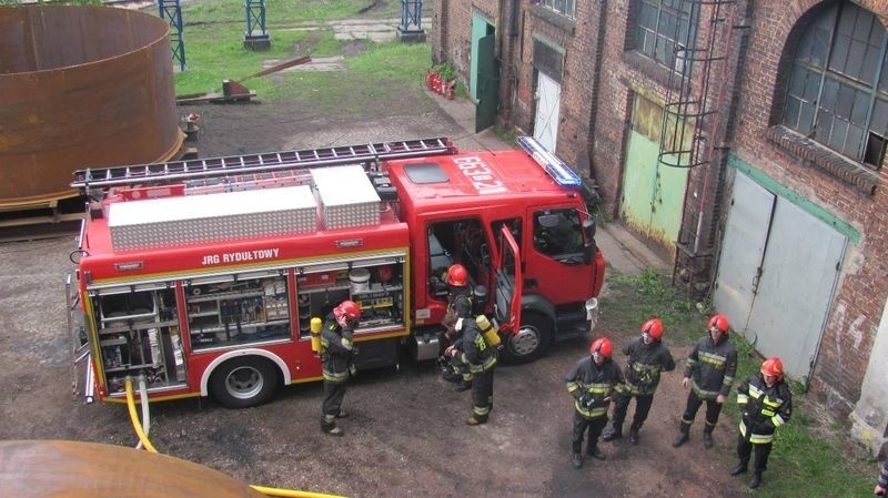 Strażacy ćwiczyli na terenie koksowni w Radlinie