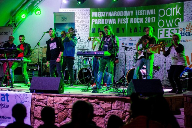 O oprawę dźwiękową wydarzenia zadba znany radomski zespół reggae JMS Band, który zagra koncert o godzinie 11.