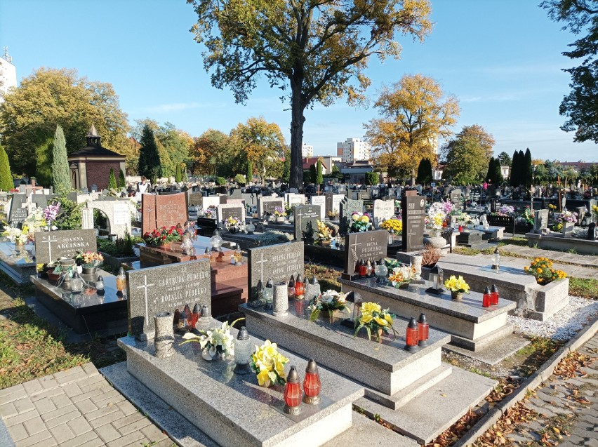 Zmiana organizacji ruchu przy cmentarzach w Mysłowicach