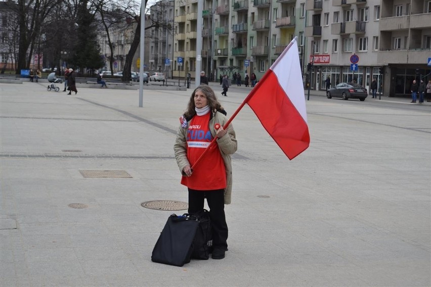 Marsz PiS-u w Częstochowie. Szli w obronie demokracji i...