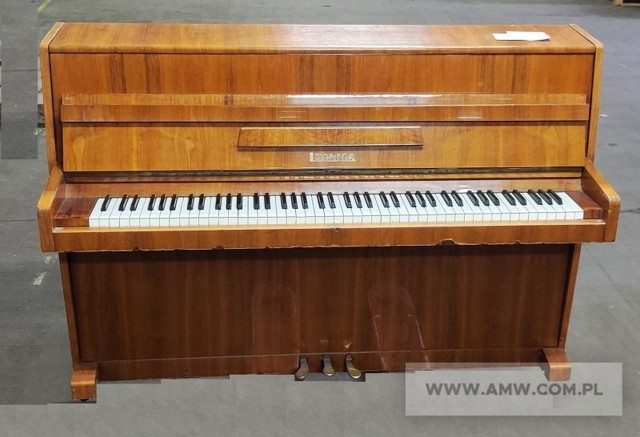 Wśród instrumentów muzycznych, które oferuje na sprzedaż Agencja Mienia Wojskowego są także pianina
