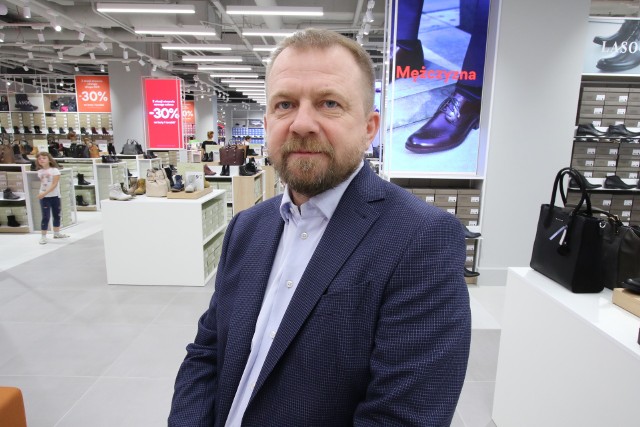 Nowe CCC zajmuje powierzchnię 1500 metrów kwadratowych. - To największy salon marki w Polsce. Stworzyliśmy go według najnowszego konceptu - mówi Krzysztof Janota, prezes firmy Adler.