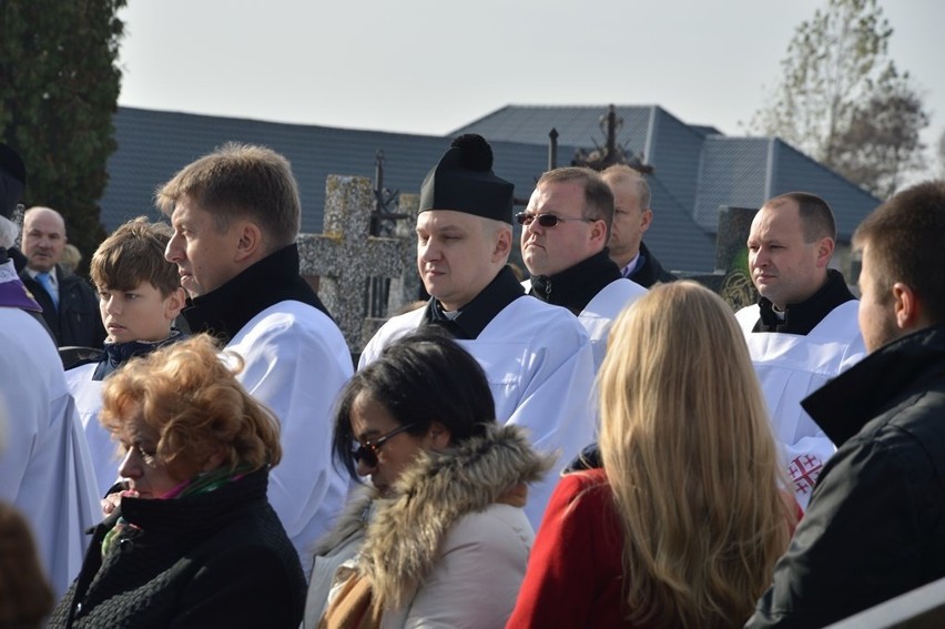 Uroczystość Wszystkich Świętych na cmentarzu parafialnym w Ostrołęce (zdjęcia)