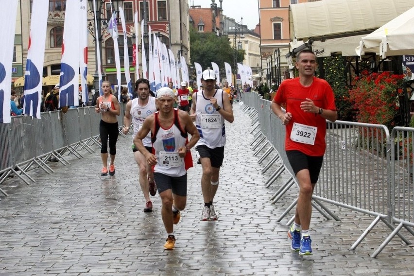 Maraton Wrocław - ZDJĘCIA - zawodnicy z numerami 2001 - 2200