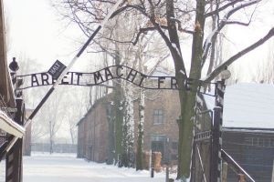 Brama wjazdowa w Auschwitz