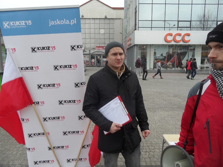 W Częstochowie Kukiz'15 zbiera podpisy w sprawie przyjęcia uchodźców ZDJĘCIA 