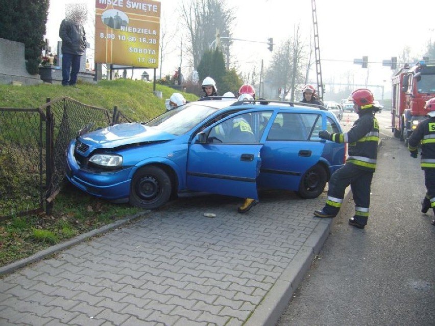 Wypadek w Warszowicach na DK 81