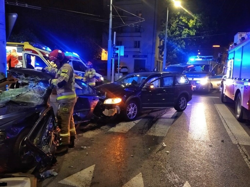 Lublin. Dwanaście wypadków i dwunastu rannych. Strażacy podsumowali weekend na drogach