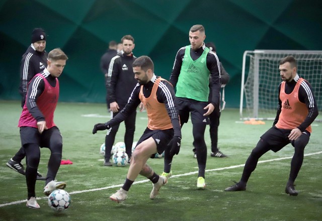 ŁKS Łódź  rozpoczął treningi. Na początek było 31 piłkarzy