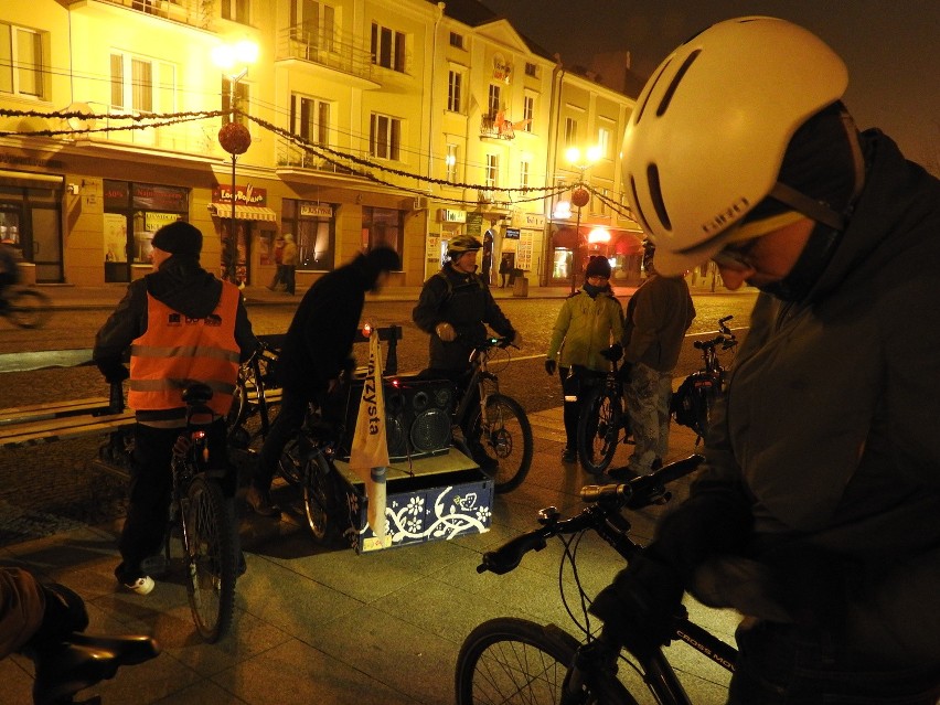 Listopadowa Masa Krytyczna. Niska temperatura nie odstraszyła rowerzystów (zdjęcia, wideo)
