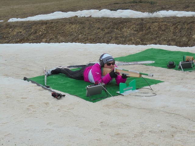 Georgina Myler na trasie MP w biathlonie niewidomych i słabowidzacych w Białce Tatrzańskiej.