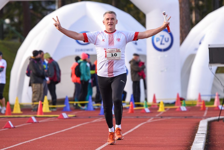 Zakopane. Pobiegli na 100 kilometrów na 100 lat niepodległości [ZDJĘCIA]