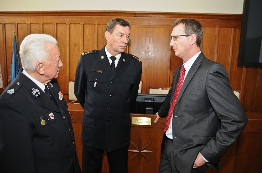 Toruń  Podsumowanie plebiscytu "Strażak roku 2013"