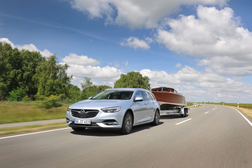 Opel Insignia Sports Tourer...