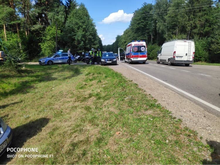 Chraboły. Wypadek na DK 65. Zderzenie dwóch osobówek [ZDJĘCIA]