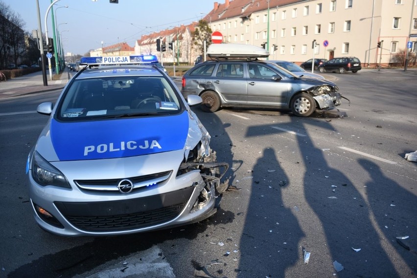 W piątek na skrzyżowaniu ulic Przybyszewskiego i...