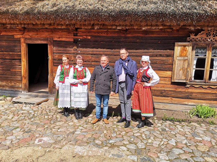 Robert Makłowicz w Kadzidle. Znany i lubiany krytyk kulinarny nagrał w Kadzidle program, który będzie można obejrzeć 7.05.2021