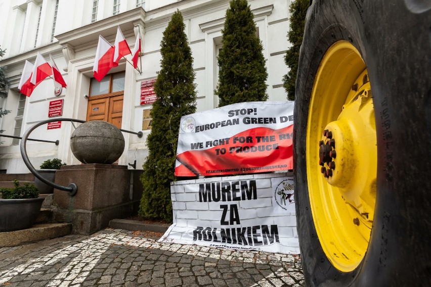 Protest przed Urzędem Wojewódzkim w Bydgoszczy został...