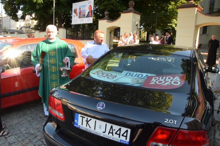 Święcenie pojazdów w kościołach w Kielcach i modlitwy do świętego Krzysztofa, patrona kierowców [ZDJĘCIA, WIDEO]
