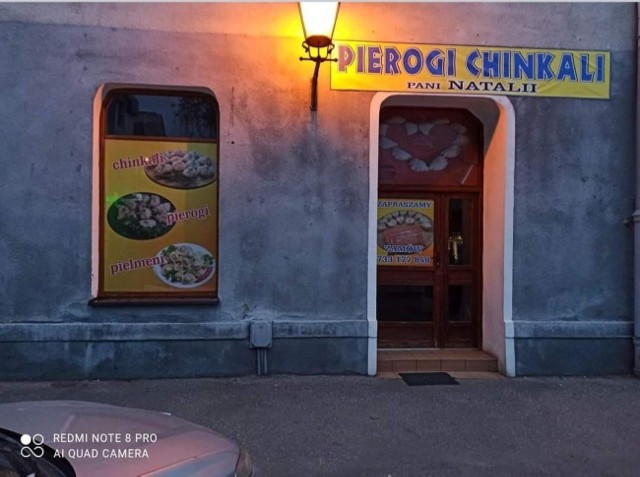 Restauracja "Pierogi Chinkali pani Natalii" mieści się przy ulicy Królowej Jadwigi 1 w Inowrocławiu