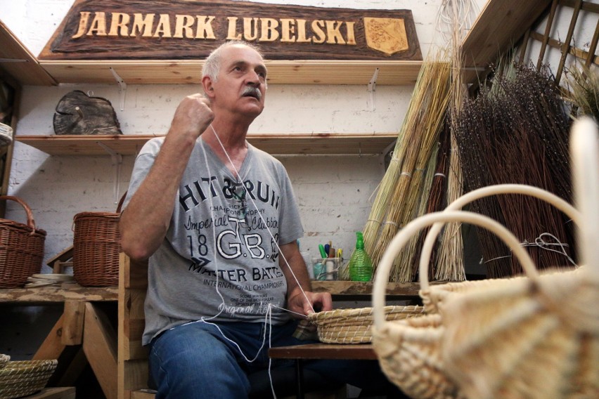 Pomoc dla chorej Marysi ze Świdnika. Przy Lubartowskiej odbył się charytatywny kiermasz (ZDJĘCIA)