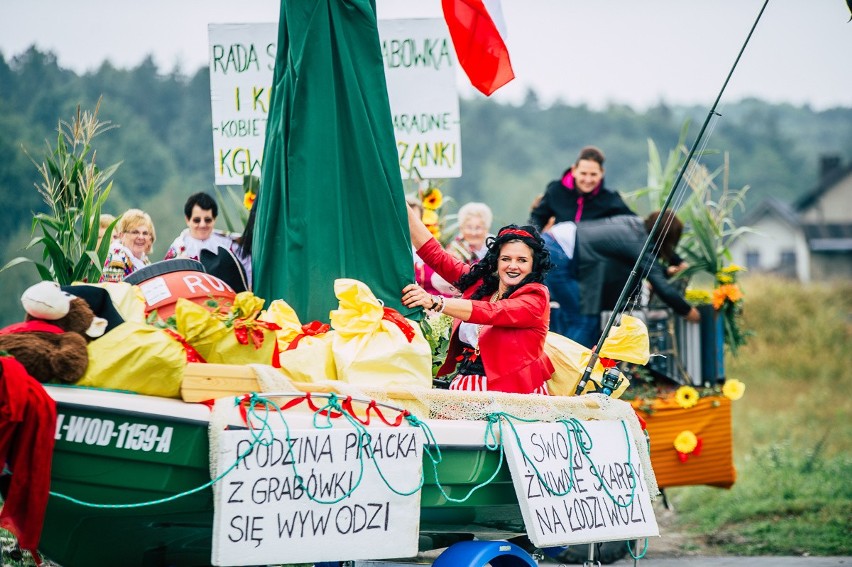 Dożynki w Nowych Nieboczowach. Tak bawią się mieszkańcy...