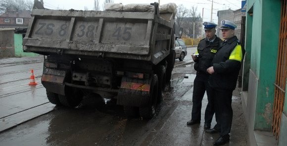 Ulica Światowida przy skrzyżowaniu ze Strzałowską została częściowo zamknięta na kilka godzin.