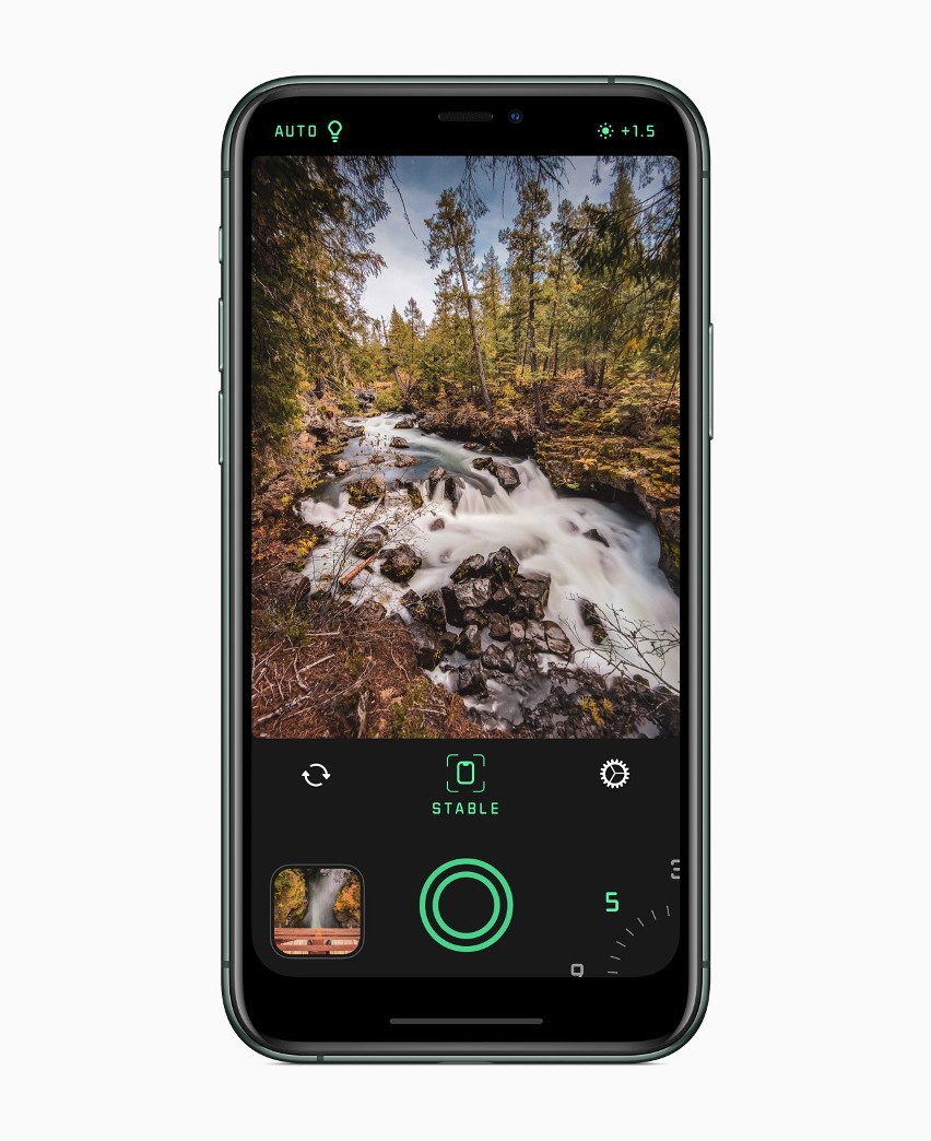 Aplikacja roku na iPhone'a: Spectre Camera (Lux Optics). To...