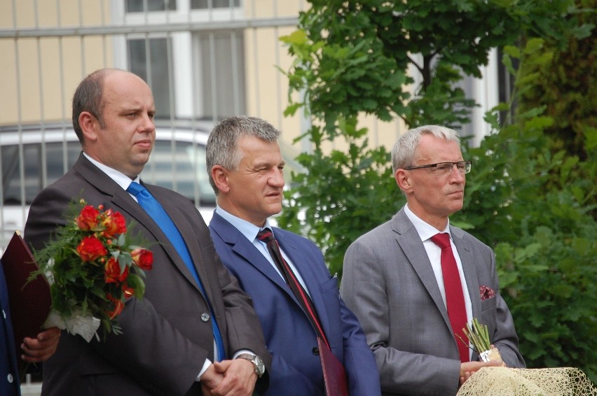 Od lewej: dyrektor PUP w Nakle Przemysław Ulatowski,...