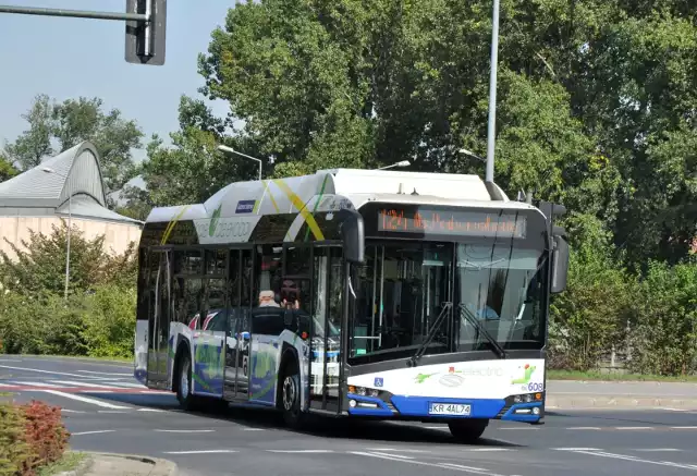 Mieszkańcy Myślenic od lat czekają na uruchomienie linii autobusowej z Myślenic do Krakowa. Od kiedy zlikwidowano PKS zostały im busy albo linie autobusowe, ale przelotowe np. z Zakopanego